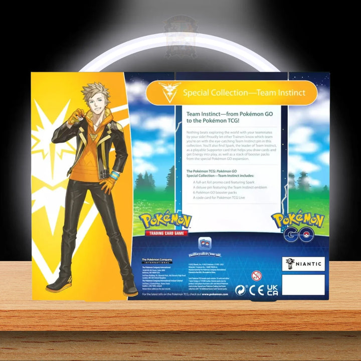 Pokémon GO: Special Collection - Team Instinct (ENG)