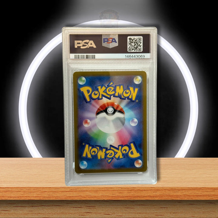 Pokémon Mienshao Art Rare 072/066 aus Ancient Roar SV4K als japanische PSA 9 Graded Card